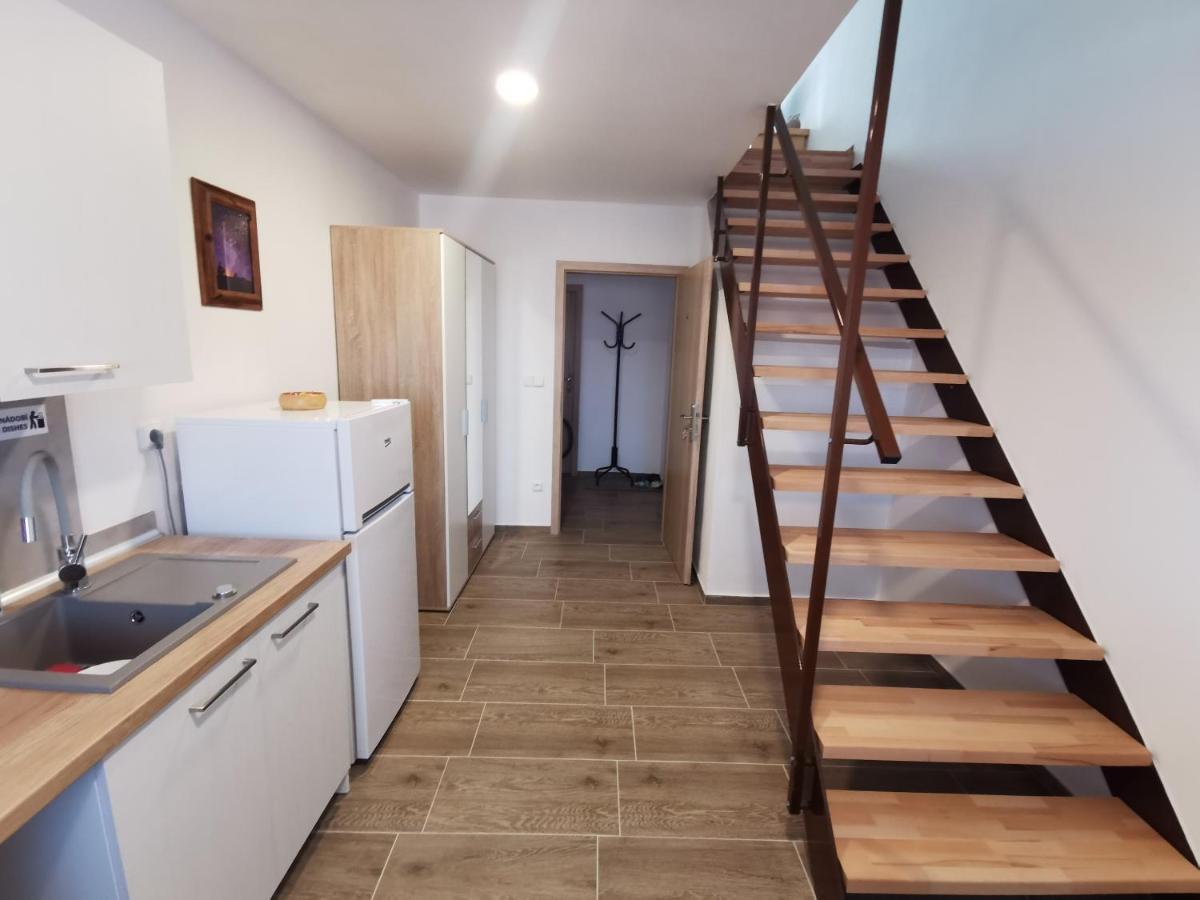 Apartmany Svitkov 79 파르두비체 외부 사진