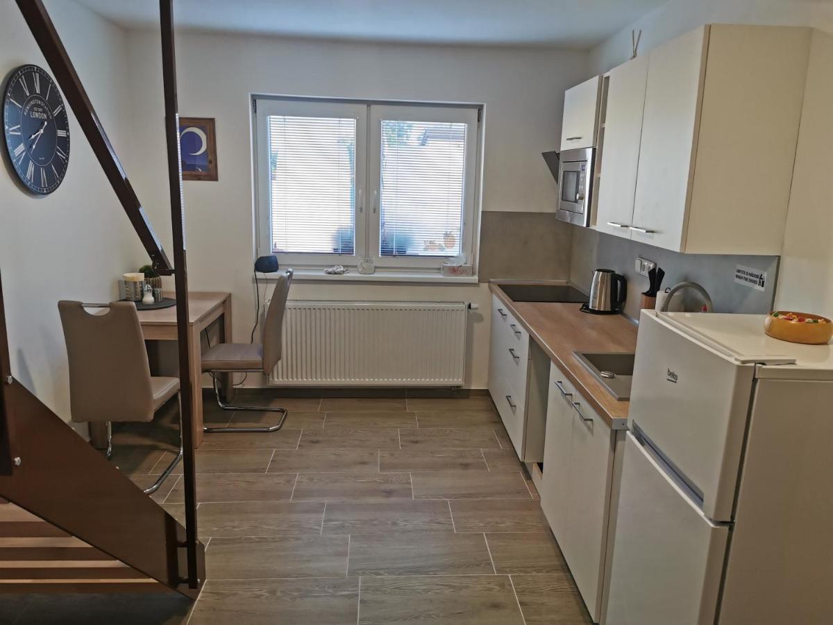 Apartmany Svitkov 79 파르두비체 외부 사진