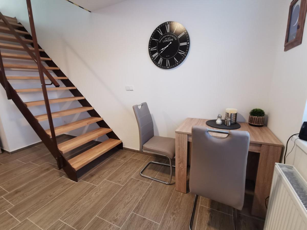Apartmany Svitkov 79 파르두비체 외부 사진