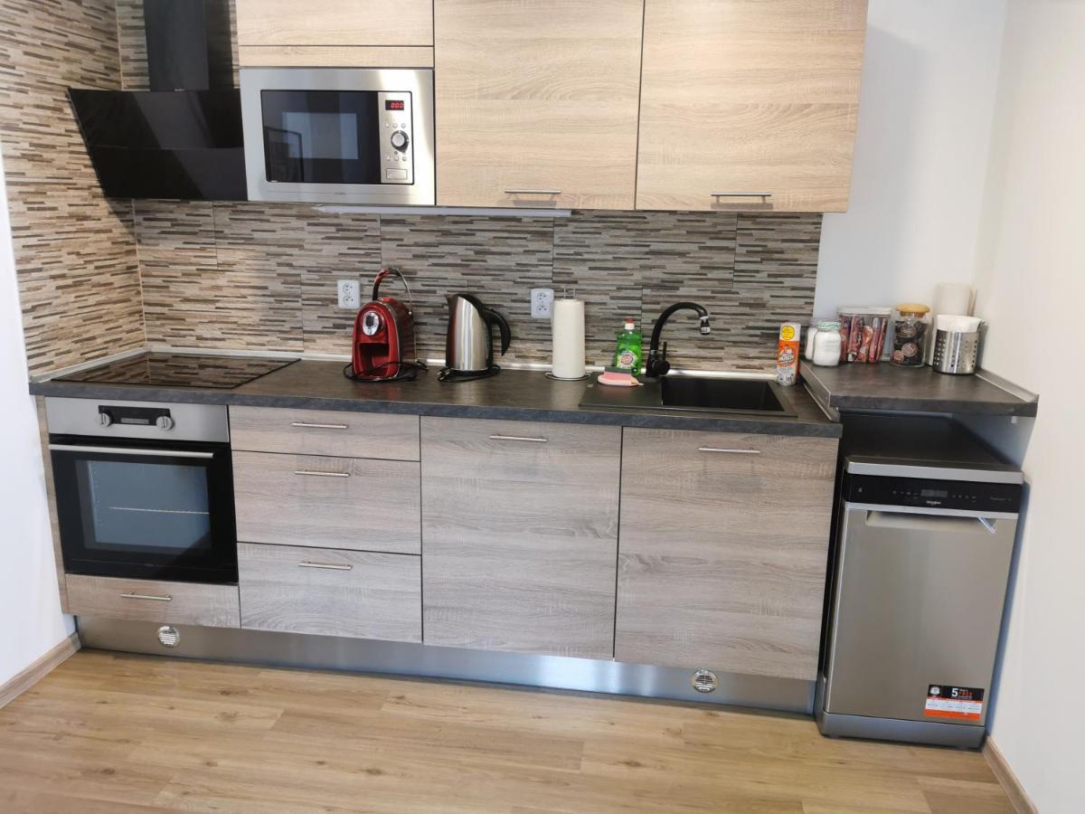 Apartmany Svitkov 79 파르두비체 외부 사진
